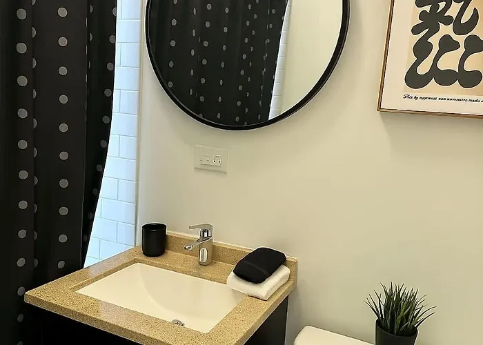 Appartamento Roomy 3br Near - Lunt 33-2n